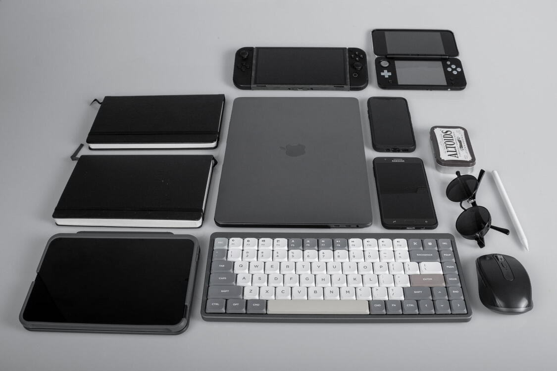 Black &amp; White Tech 2